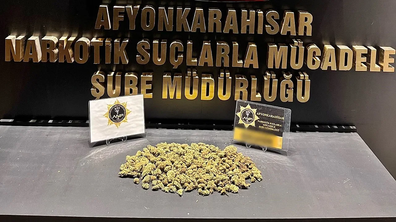 Afyon Emniyeti'nden Uyuşturucuya Çifte Darbe: Torbacılara Geçit Yok