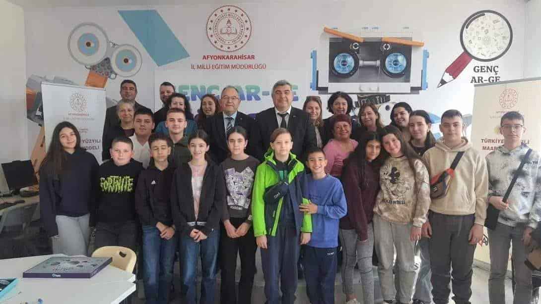 Afyonkarahisar'da Erasmus Rüzgarı: Avrupalı Öğrenciler Bilim ve Tarihi Birlikte Keşfediyor