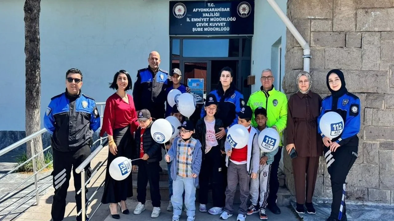 Türk Polis Teşkilatının 181. Yaşında Afyonkarahisar'da Miniklere Güvenlik Eğitimi