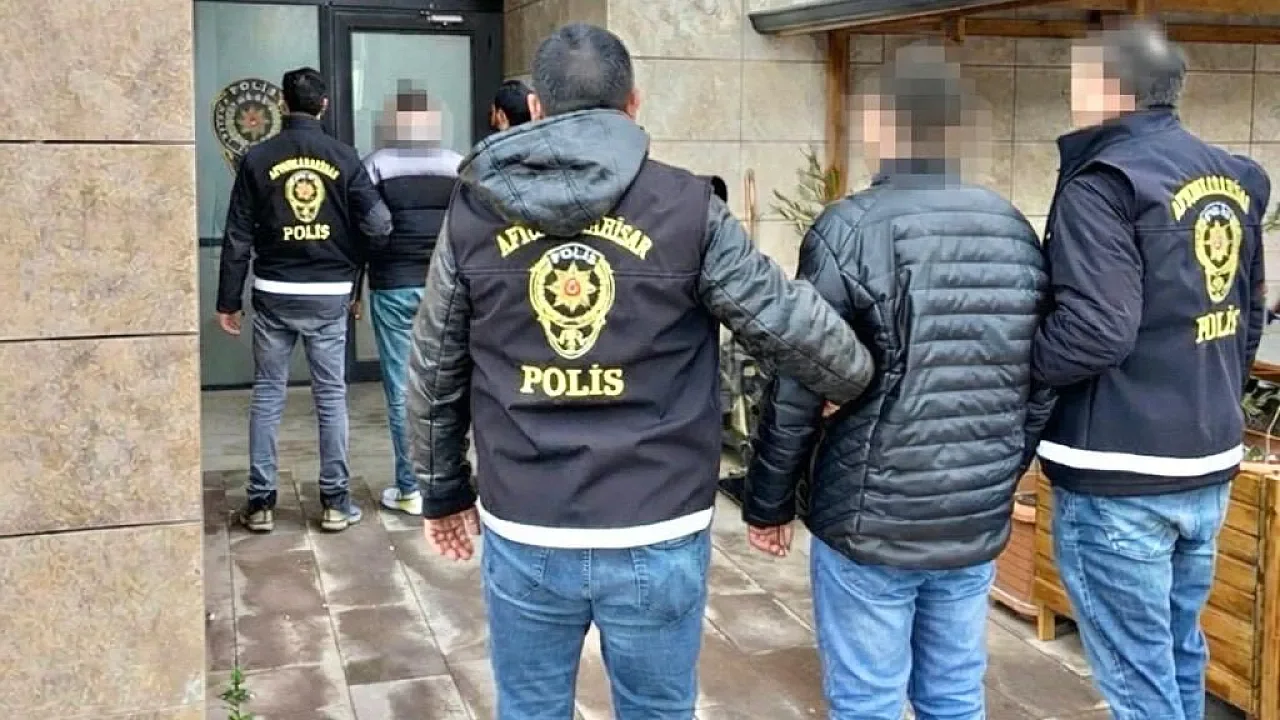 Afyon'da Cezaevi Firarilerine Operasyon: Suç Dosyaları Kabarık Olan İki Şahıs Tutuklandı