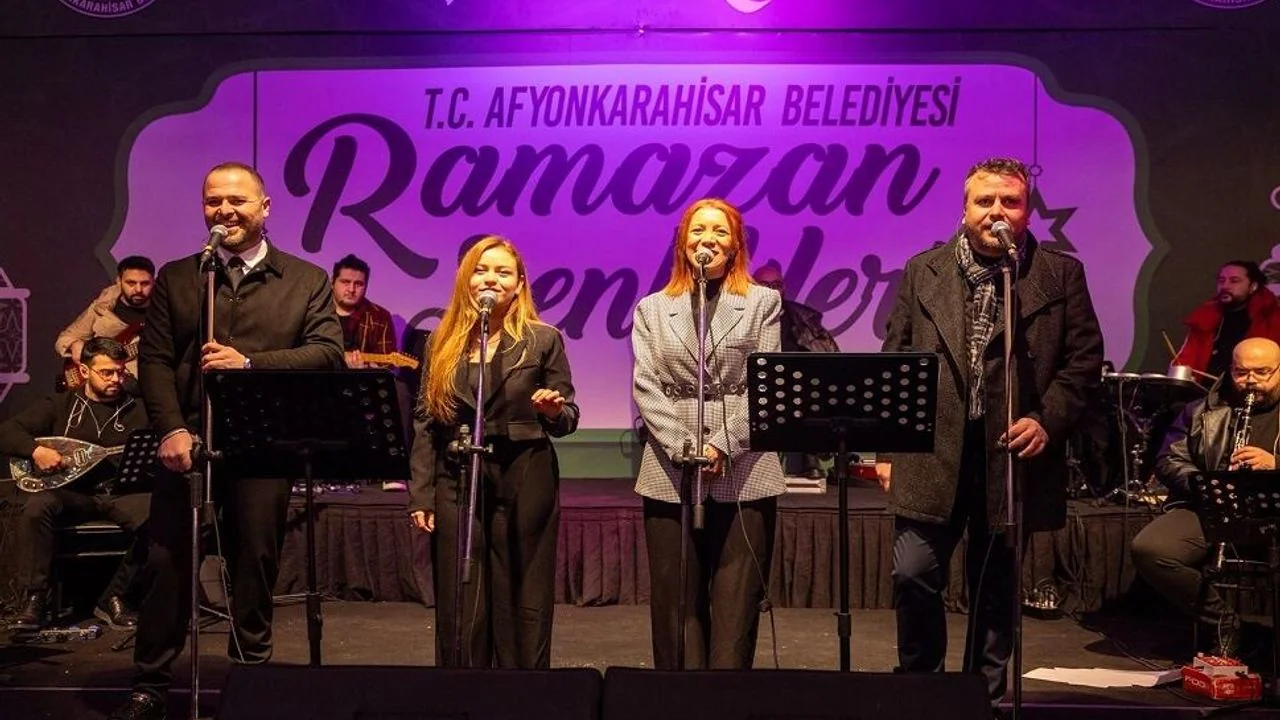 Afyonkarahisar'da Bir Aylık Ramazan Maratonu Görkemli Bir Konserle Tamamlandı