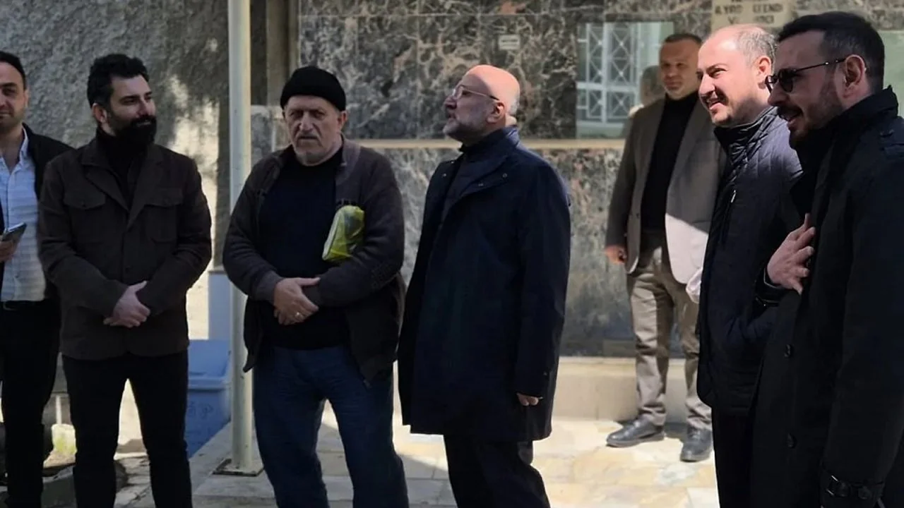 AK Parti, Eşrefpaşa ve Fatih Mahallelerinin Trafo ve Pazar Yeri Taleplerini Meclis Gündemine Taşıyor