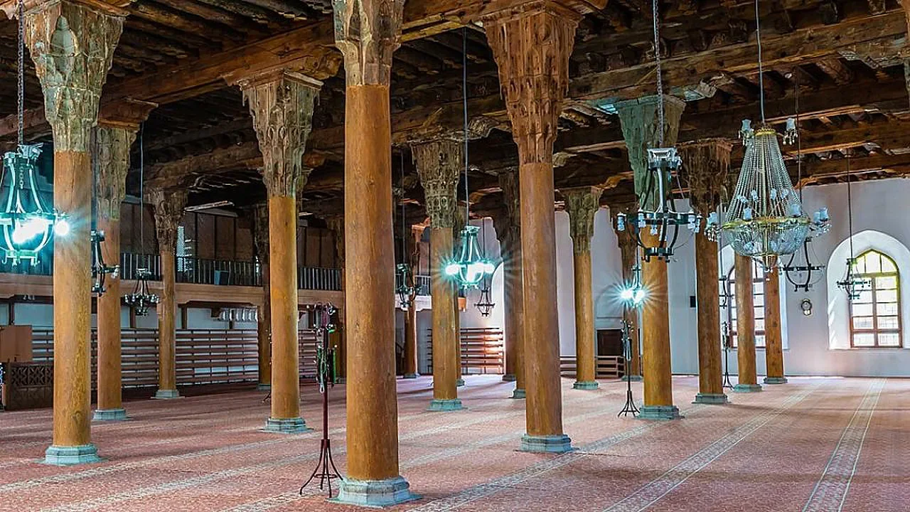 UNESCO Mirasıyla Taçlanan Tarih: Afyon Ulu Camii’nin Mimarı ve Bilinmeyenleri