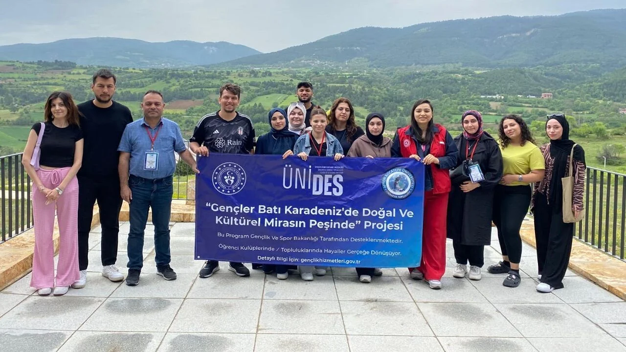 Afyonkarahisar'da Üniversitelilerin 8 Projesine ÜNİDES'ten Dev Destek