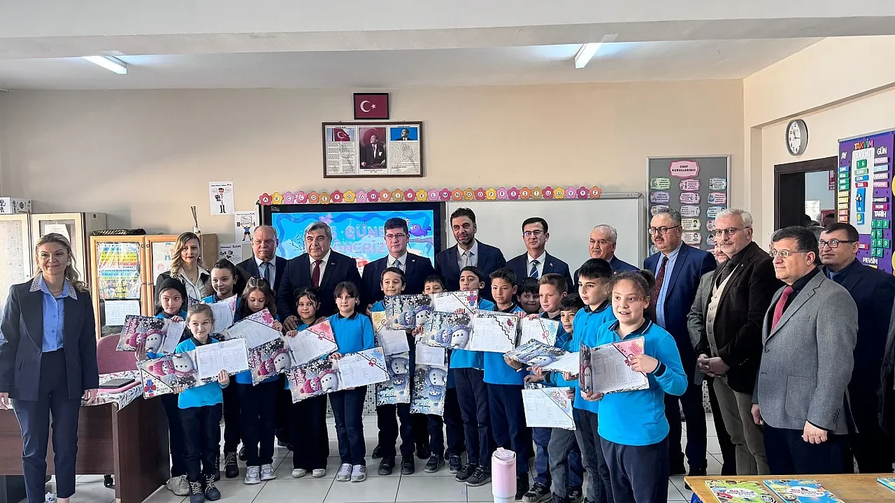 Afyonkarahisar’da İlk Dönem Sona Erdi: 143 Bin Öğrenci Karnelerini Aldı