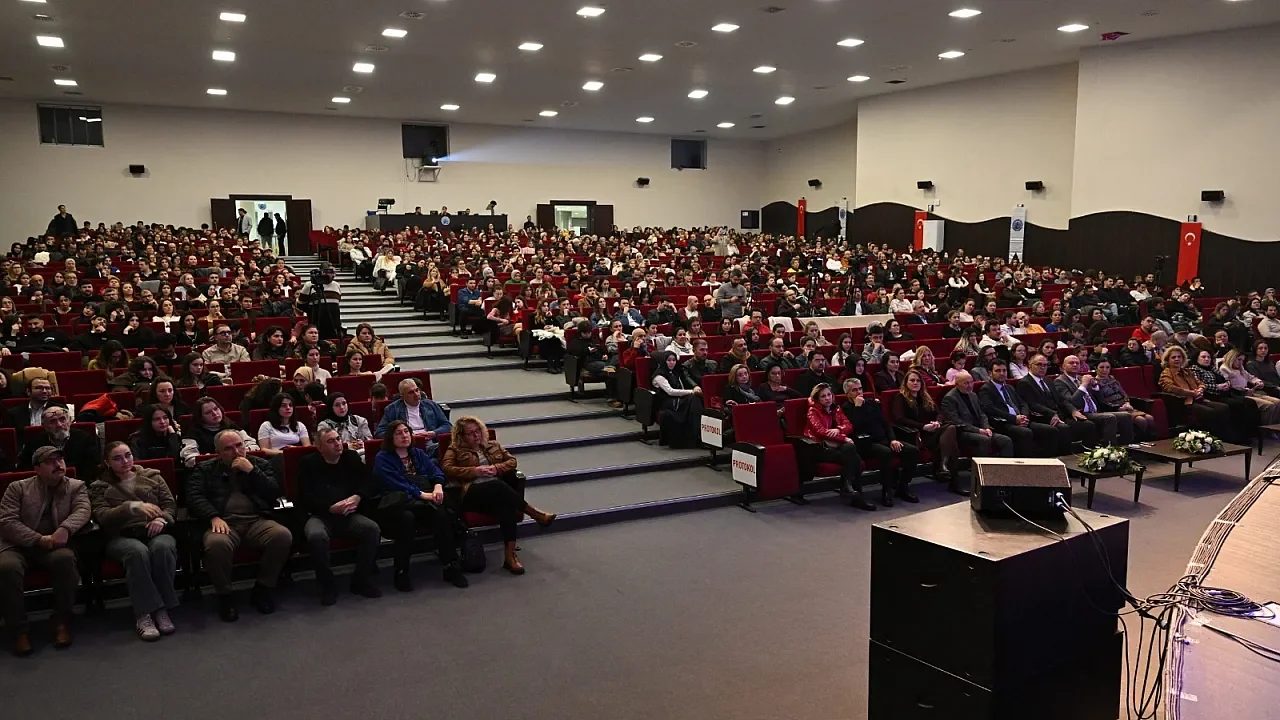 Genç Sanatçıların Fırçasından “La Traviata” Yankılandı: Afyonkarahisar’da Sanat Dolu Kapanış