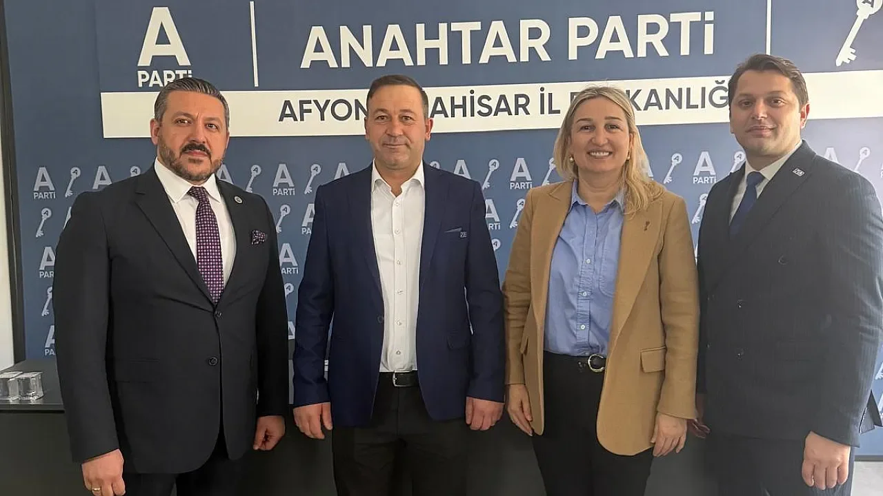 Afyonkarahisar Siyasetinde Kartlar Yeniden Dağıtılıyor: Anahtar Parti’ye Üç Önemli Katılım
