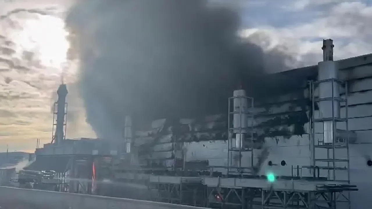 Davulga'da Sanayi Yangını: Biyokimya Tesisine Çevre İllerden Müdahale