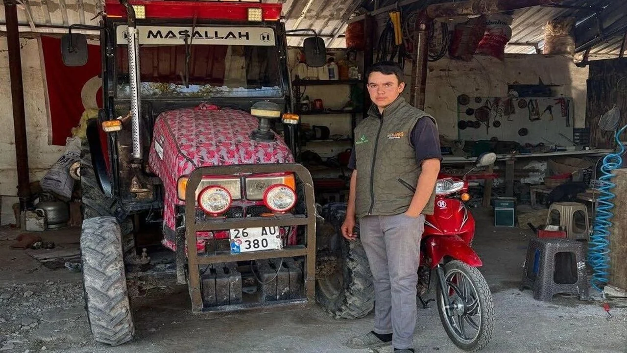 Eskişehir'de Acı Kayıp: Traktör Yıkarken Elektrik Akımına Kapılan Lise Öğrencisi Can Verdi