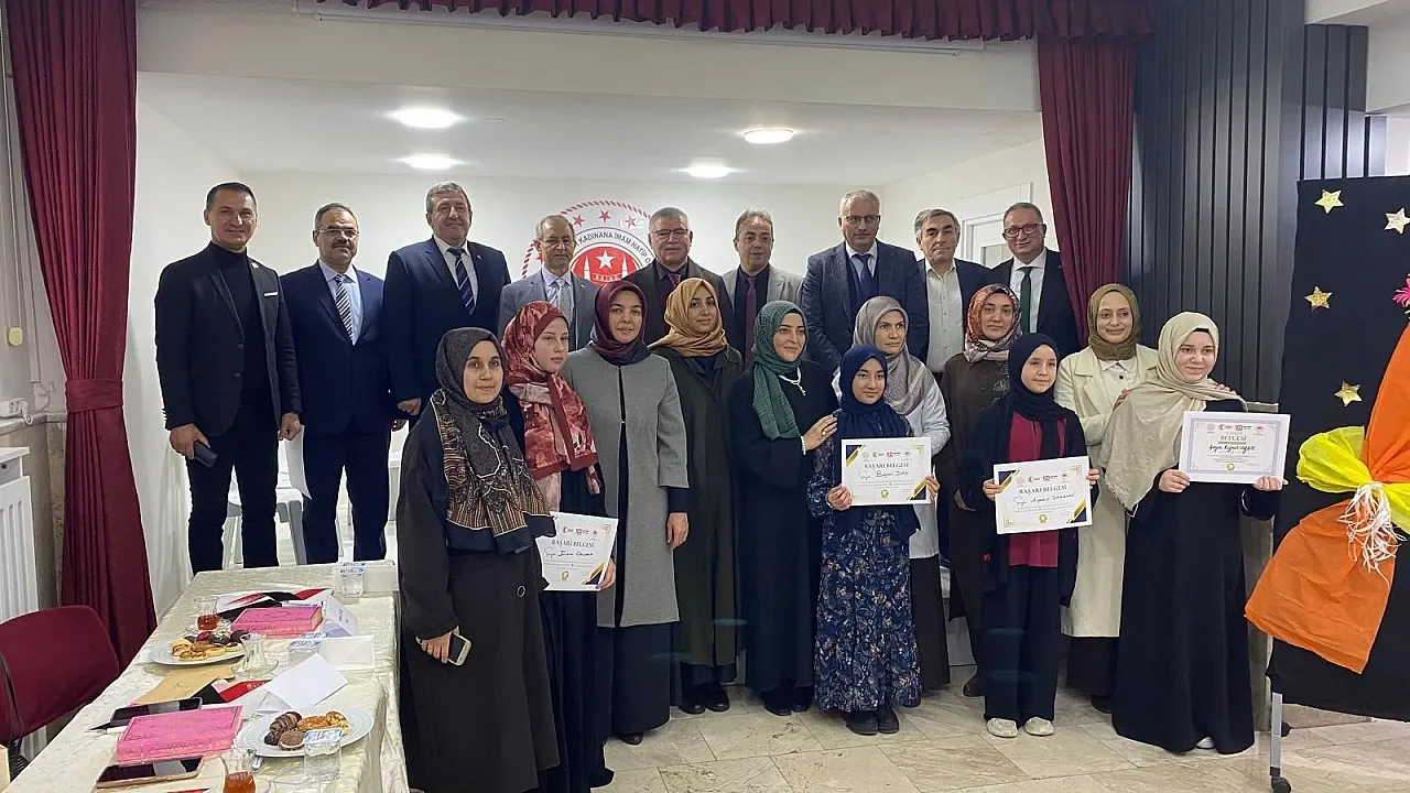 Afyonkarahisar’da Genç Hafızeler Final Heyecanı Yaşadı: Dereceye Girenler Belli Oldu