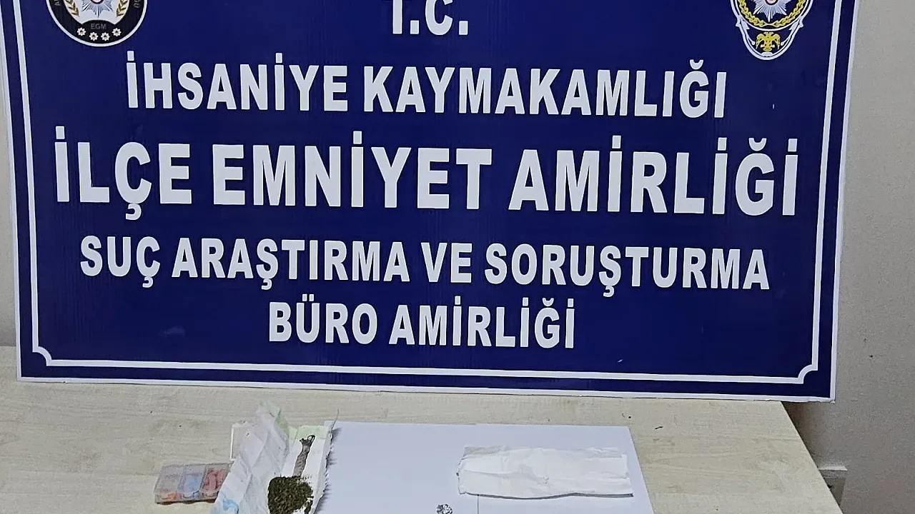 İhsaniye’de Uyuşturucu Denetimi: Sürücüye Rekor Ceza ve Ehliyet İptali