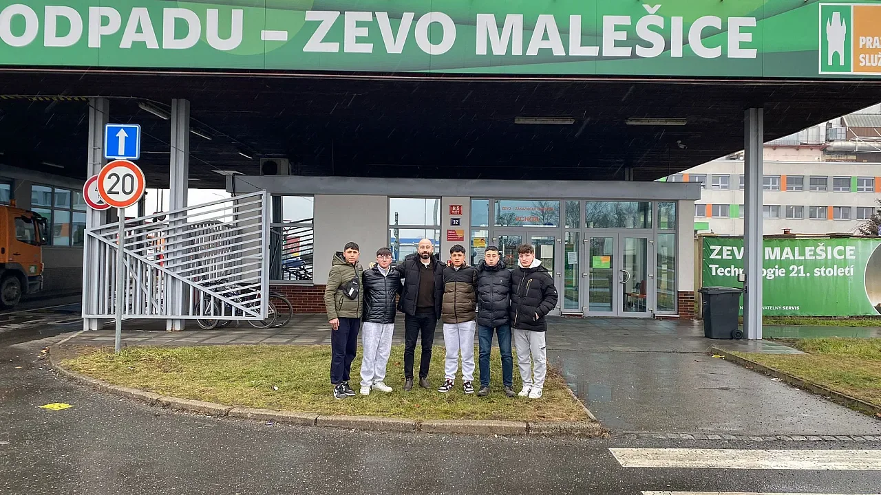 İscehisar’dan Avrupa’ya Yeşil Enerji Çıkarması: Öğrenciler Bükreş ve Prag’da