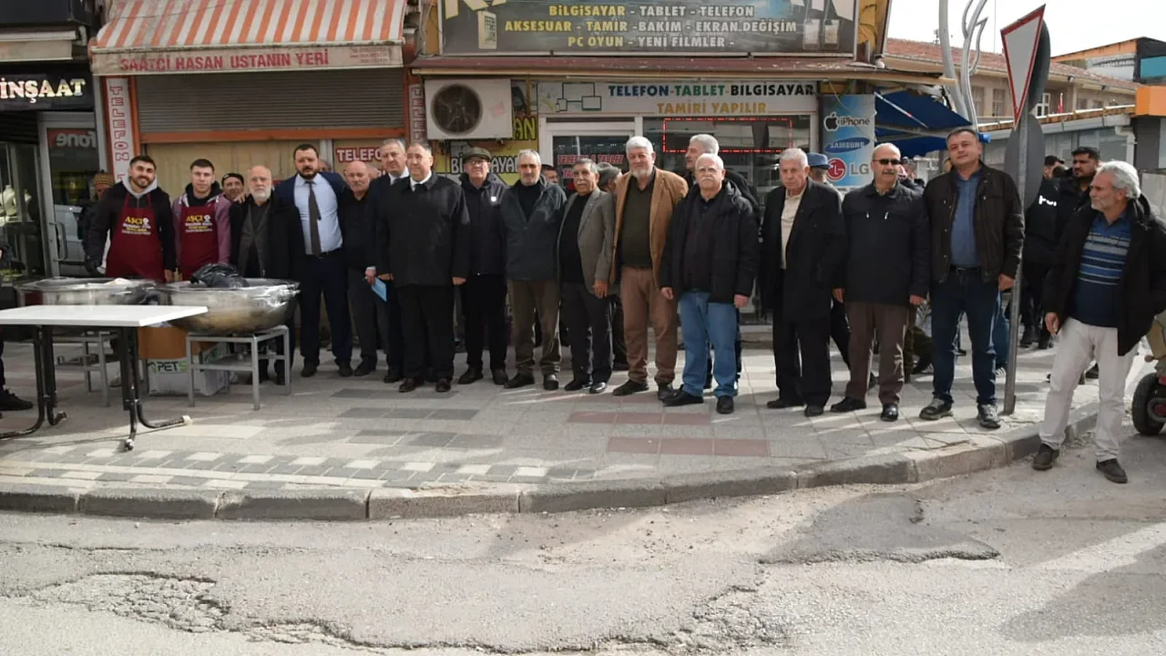 Sandıklı’da Vefa Örneği: İYİ Parti, Ozan Arif’i Dualarla Andı