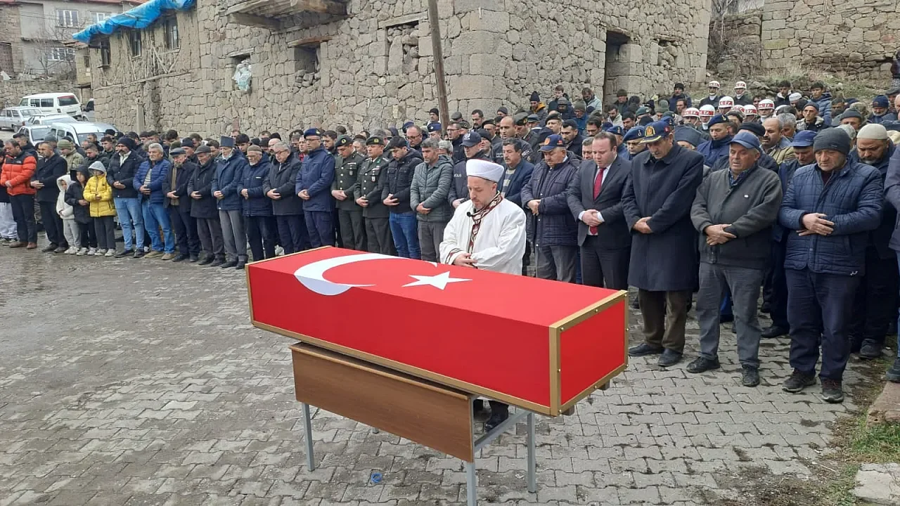 Şuhut’un Acı Kaybı: Kıbrıs Gazisi Mustafa Altın Ebediyete Uğurlandı