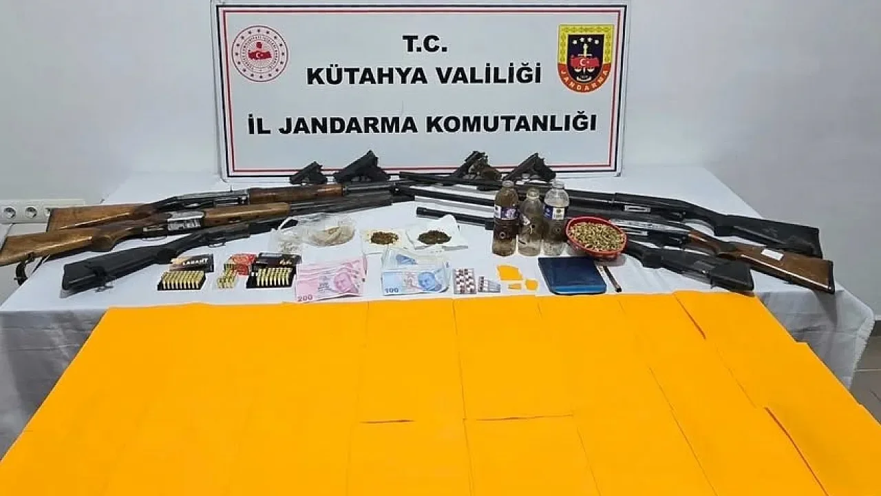 Kütahya'da Zehir Tacirlerine Şafak Baskını: Simav'da 14 Gözaltı