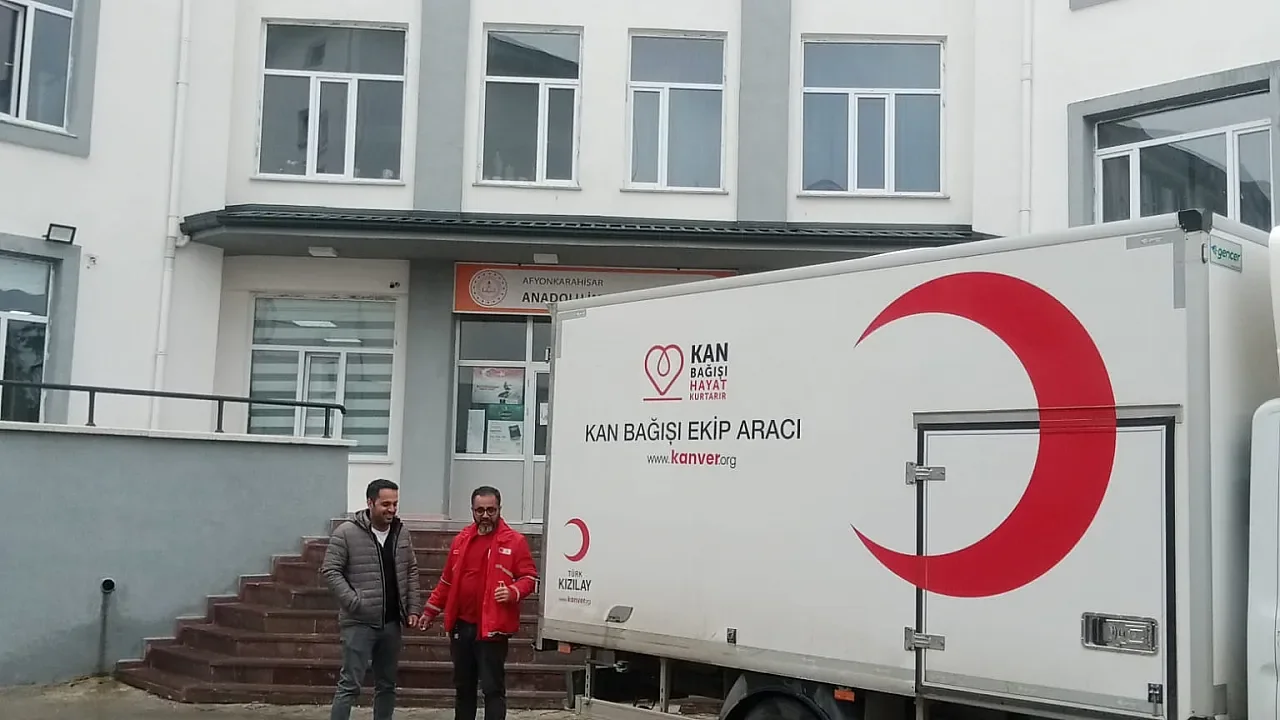 İmam Hatiplilerden Ramazan Öncesi Kan Bağışı Seferberliği: "İyilik Kanımızda Var"