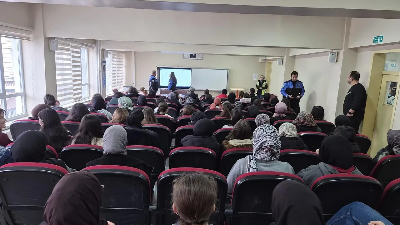 Sandıklı’da Emniyetten Geniş Kapsamlı Bilinçlendirme Seferberliği