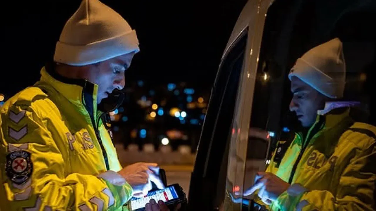 Bozüyük'te Şehirlerarası Otobüslere 'Gizli Yolcu' Denetimi