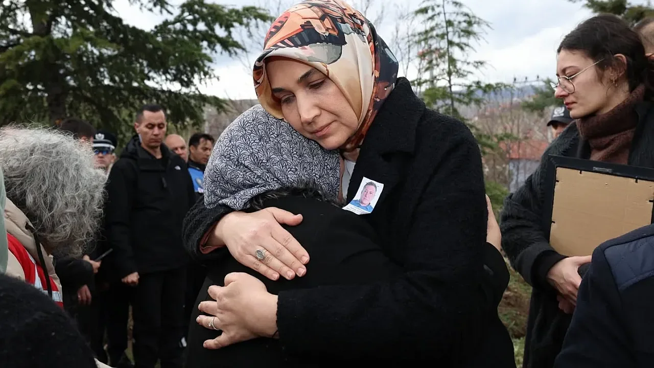 Şuhutlu Polis Memuru Mustafa Yıldırım Dualarla Son Yolculuğuna Uğurlandı