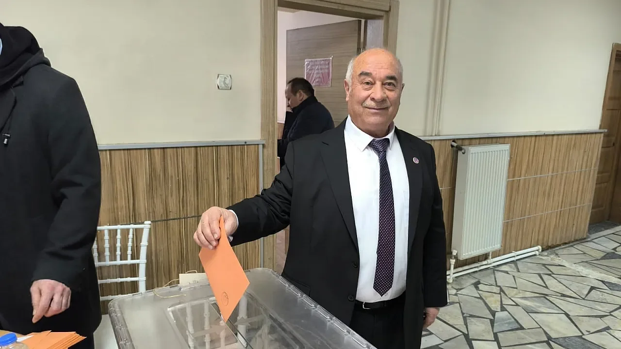 Şuhut Şoförler Odası’nda Mahmut Öz Güven Tazeledi